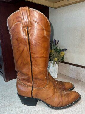 Vintage Tony Lama Women's Brown Leather Western Cowboy Boots Size 7D Style 5084